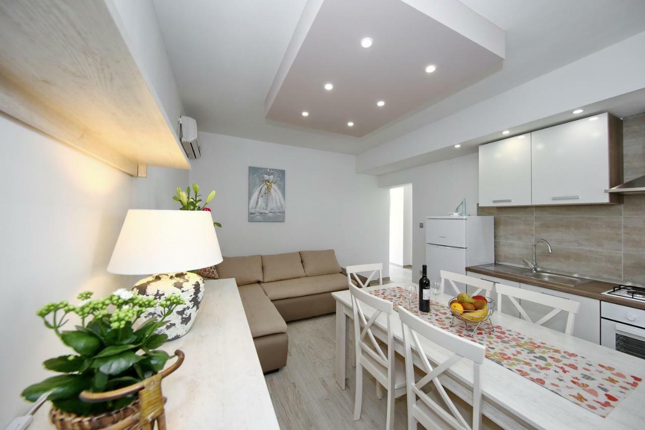 Apartment Nela ザダル エクステリア 写真